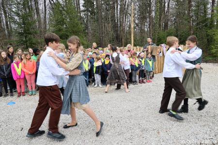 Z zasaditvijo dreves smo uradno odprli kolesarsko povezavo Kamnik–Godič (34)